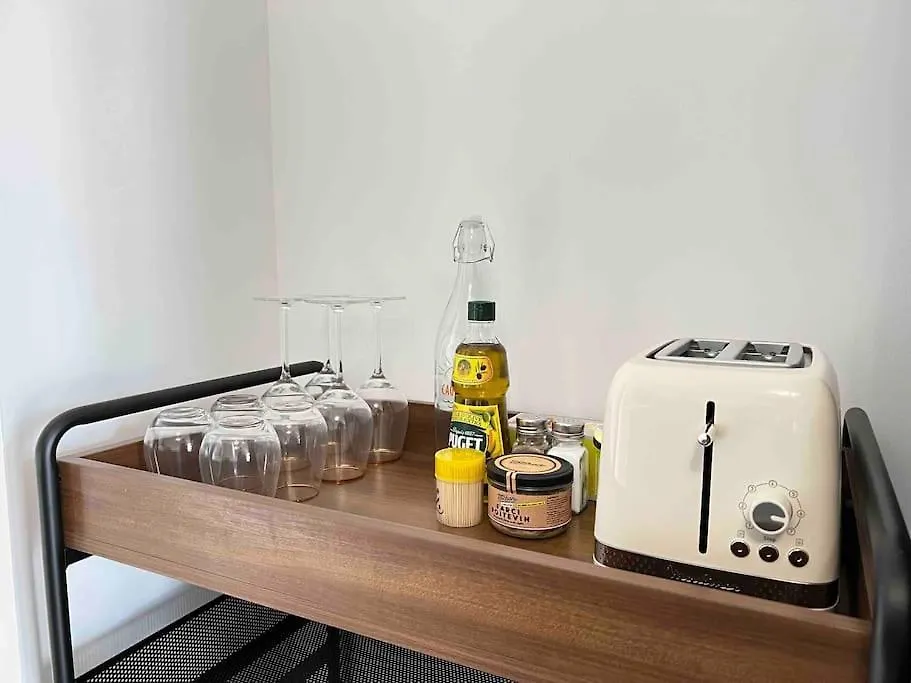 Apartment Appartement Avec Terrasse, Climatisation Et Parking Prive ! Le Teil