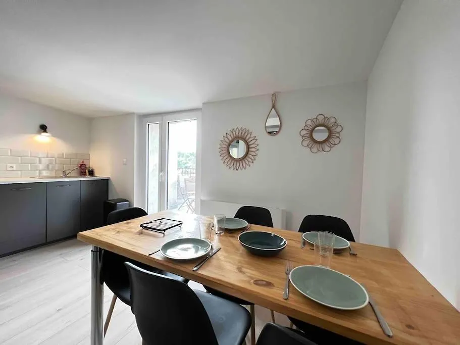 Appartement Avec Terrasse, Climatisation Et Parking Prive ! Le Teil